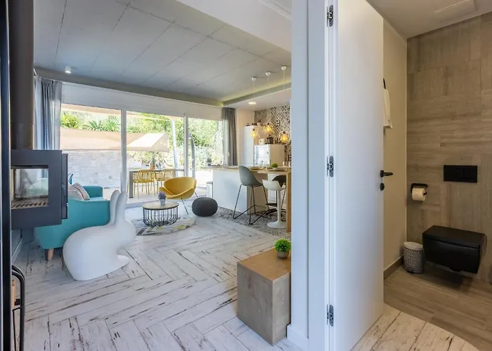 Σπίτι διακοπών Amoris 4 *