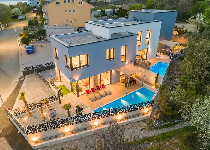 Vikendica Amoris 4 *